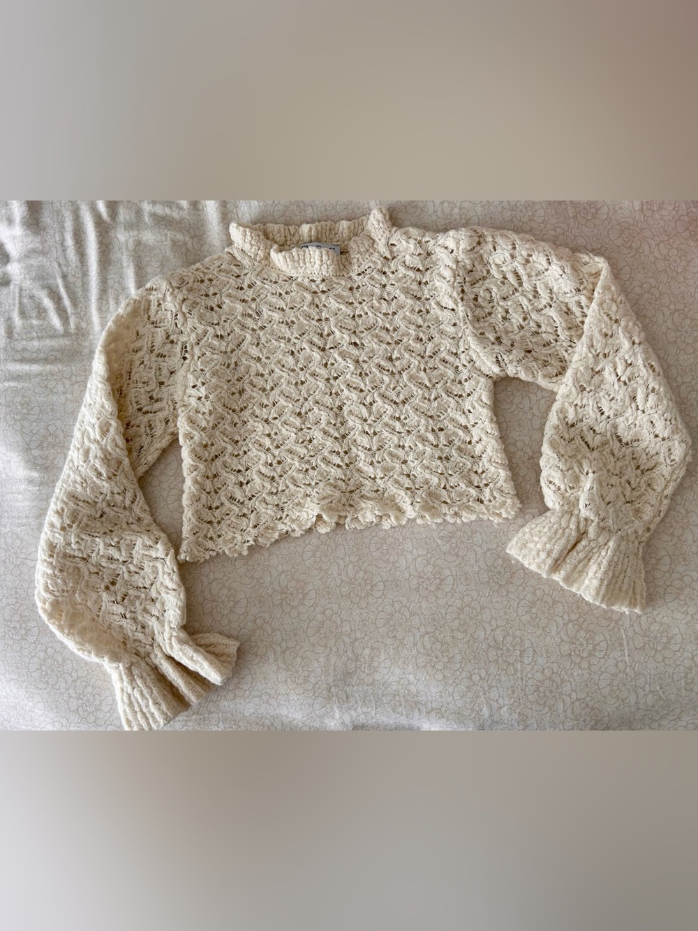 Zara Crocheted Cropped Sweater - Women’s Medium